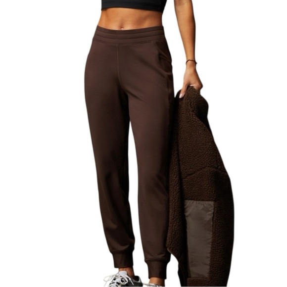 Fabletics On-The-Go Cold Weather Jogger Brown - Picture 1 of 4